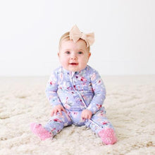 Load image into Gallery viewer, Pastel Purple Floral Zipper Ruffle Footie